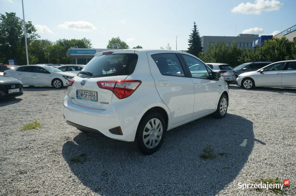 Toyota Yaris HYBRID 100 ACTIVE Salon FV23 wielkopolskie