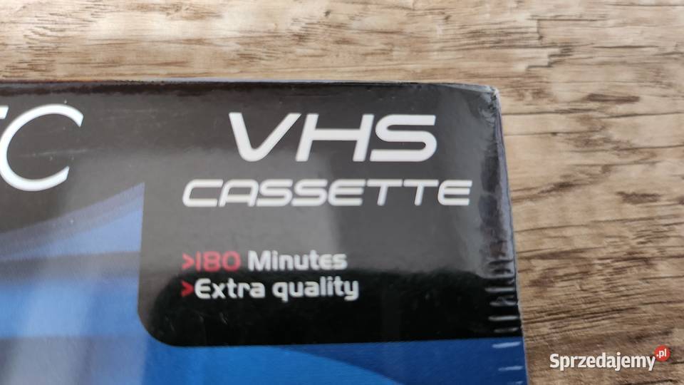 Nowa kaseta VHS firmy EMTEC zafoliowana Rzepiska sprzedam