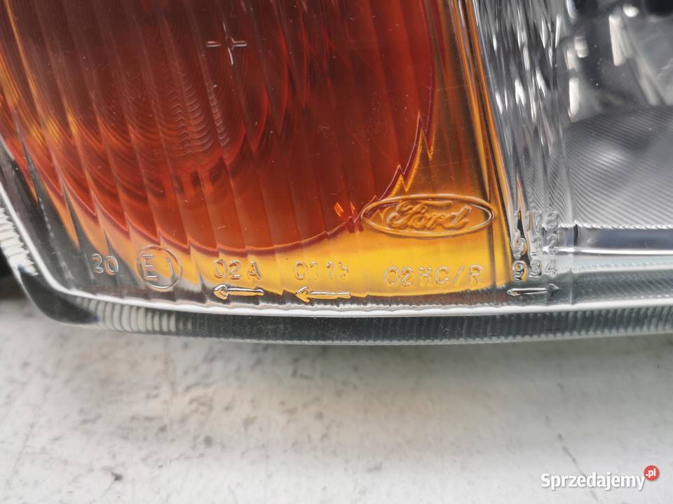 LAMPA PRAWY PRZÓD FORD FIESTA 19952003 1127895 lubelskie