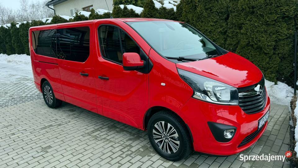 Opel Vivaro DŁUGI 9osobowy Serwisowany STAN Vivaro Opatów