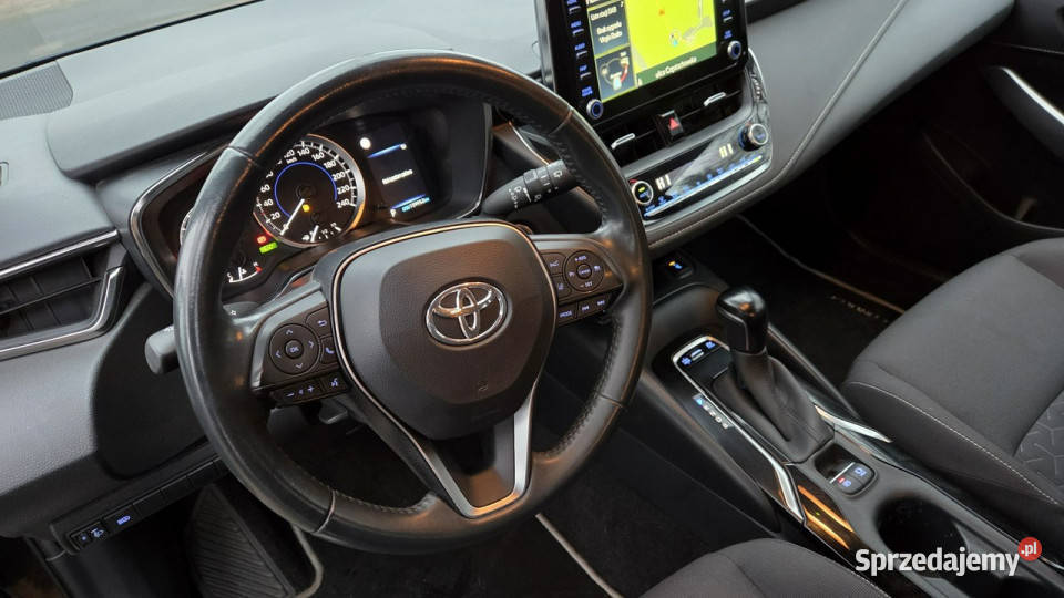 Toyota Corolla 18 HSD FVat 23 Ast Parkowani Otwock Mały