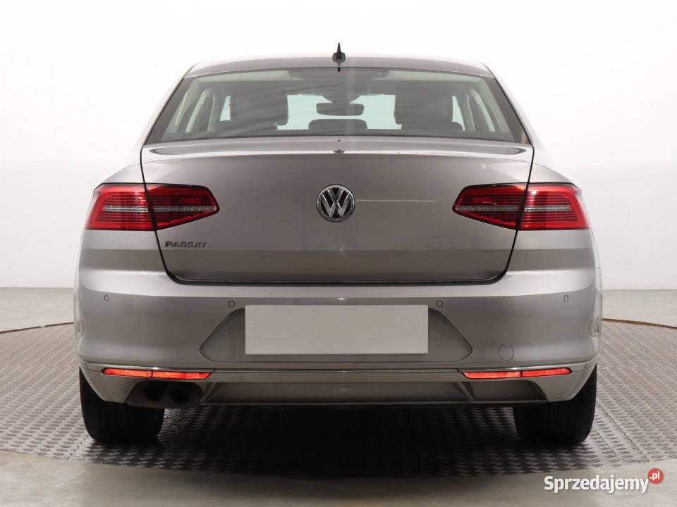 VW Passat 18 TSI manualna Katowice