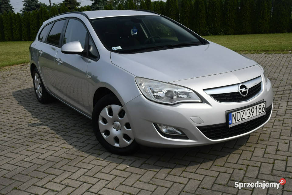 Opel Astra 17CDTI Klimatronic 2 Kutno