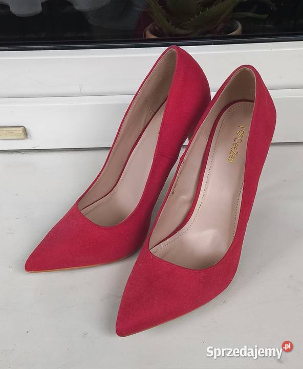 Czółenka DeeZee 38 czerwone zamszowe Pabianice