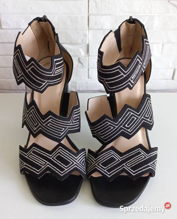 Damskie sandały czarno białe na obcasie HIGO małopolskie Chrzanów