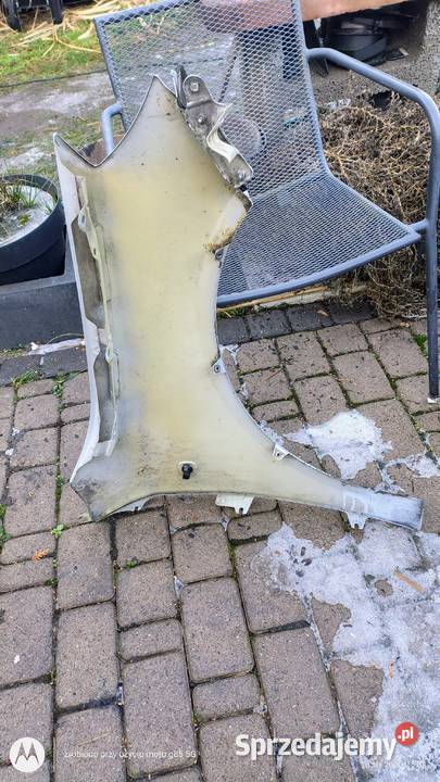 Błotnik lewy strona kierowcy Skoda Fabia 2