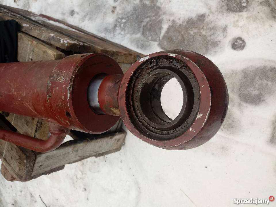 Siłownik tylnej łyżki ostrówek nieuszkodzony Części zamienne Brzostowa Góra