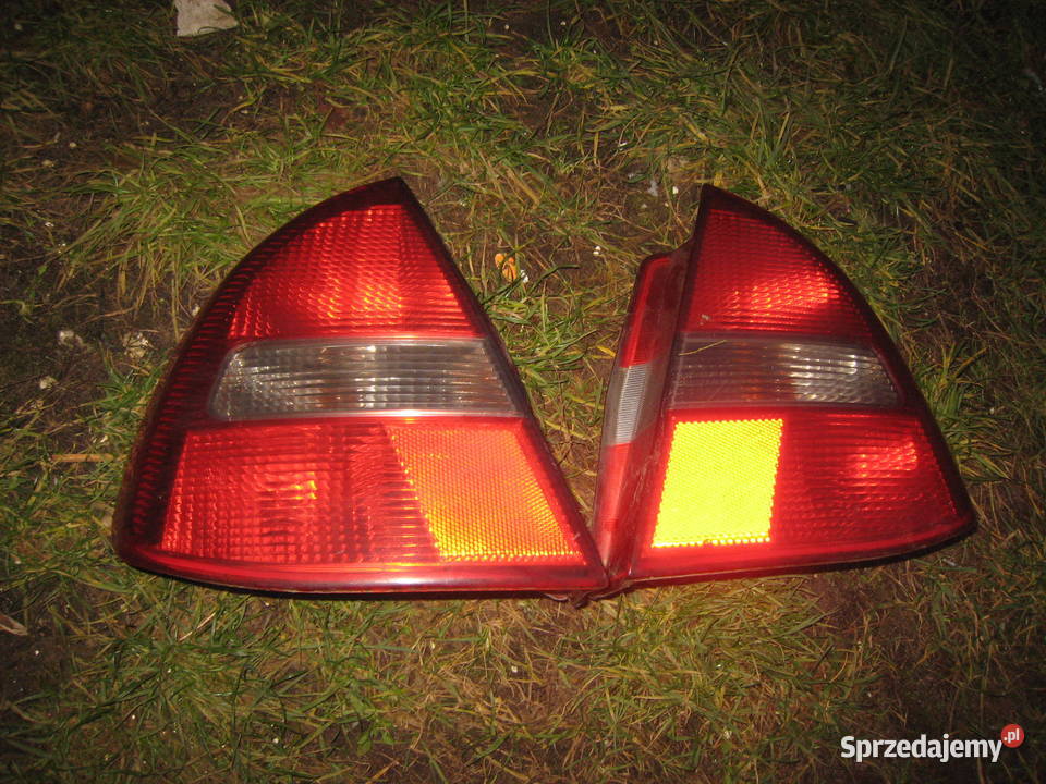 Lampa tylna prawa lewa Mitsubishi Carisma lift Kraków