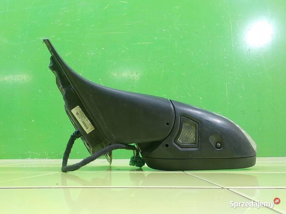 VOLVO C30 LIFT 20 D 12r 3D lusterko lewe 3303029 Suków