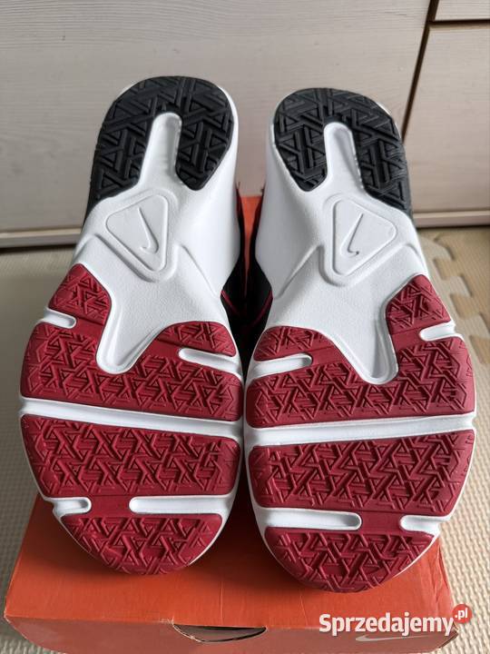 NIKE Legend Essential 2 nowe Skarżysko-Kamienna sprzedam