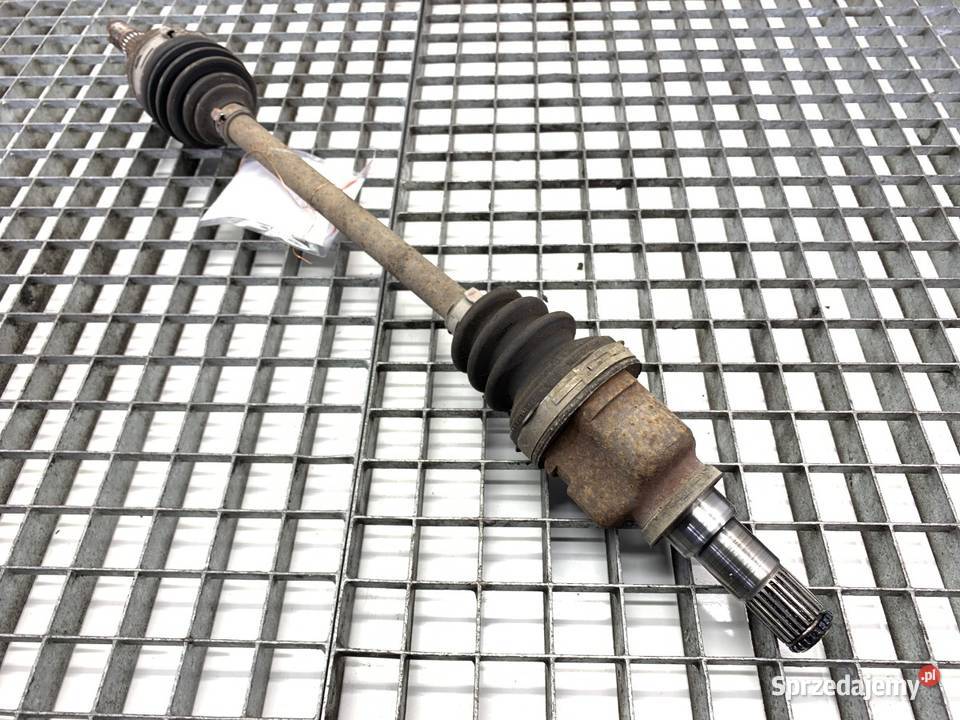 PÓŁOŚ LEWY PRZÓD TOYOTA AYGO I 10 68 0514