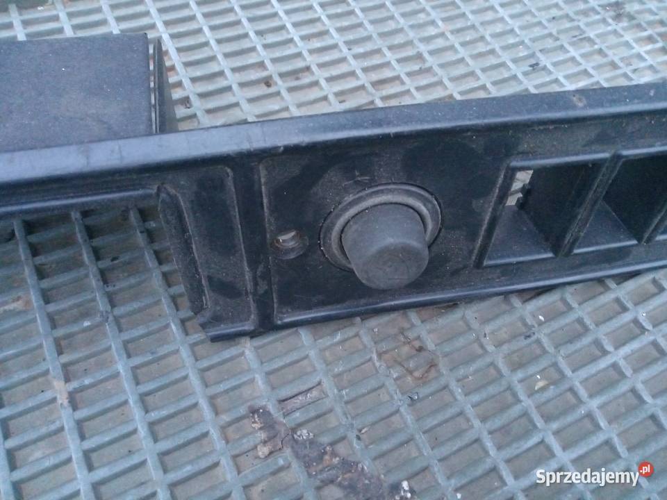 Fiat 126p klamki zewnetrzne zamek tyl korek wlew Stalowa Wola