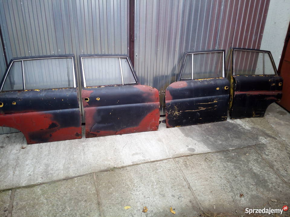 Mercedes w110 w111 części skrzydlak zawieszenia śląskie Katowice sprzedam