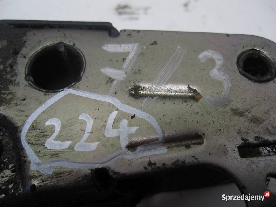 VOLKSWAGEN TIGUAN 5N 08r zamek maski Kielce