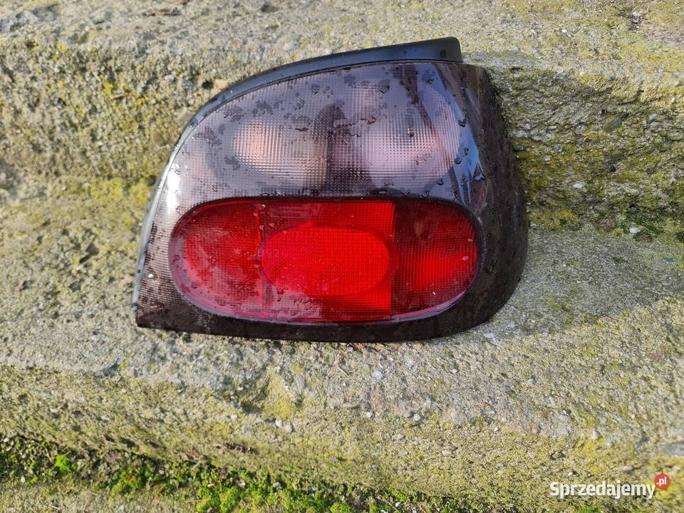 Renault megane scenic lampa tylna prawa Prawe Żory sprzedam