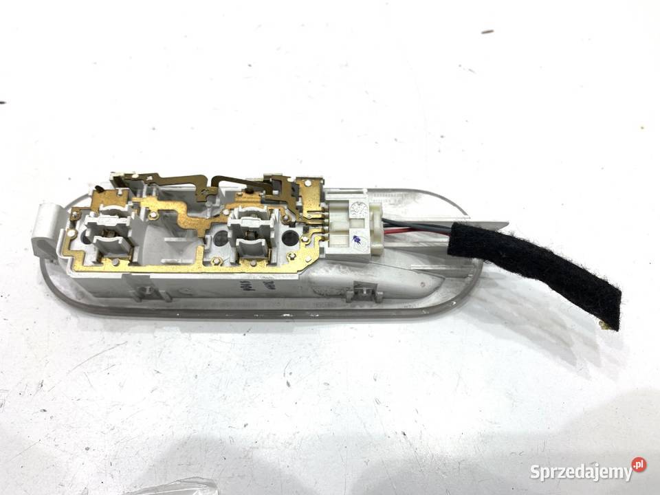 LAMPA SUFITOWA OPEL VIVARO B 8200439423 Bus 1419