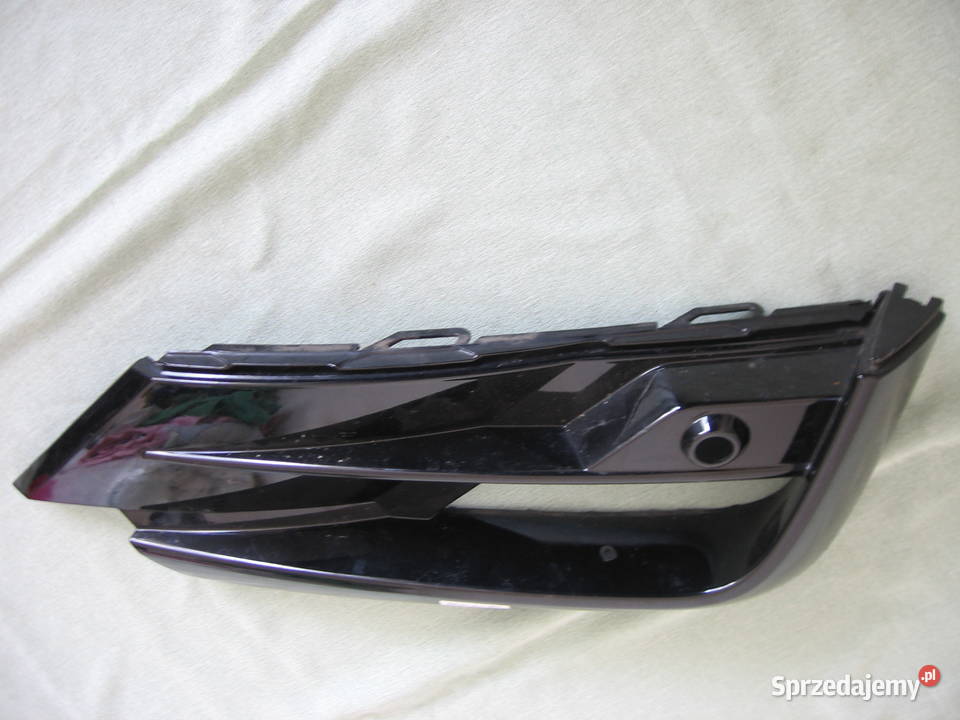 5NN853666B Volkswagen Tiguan Atrapa kratka osobowe mazowieckie sprzedam