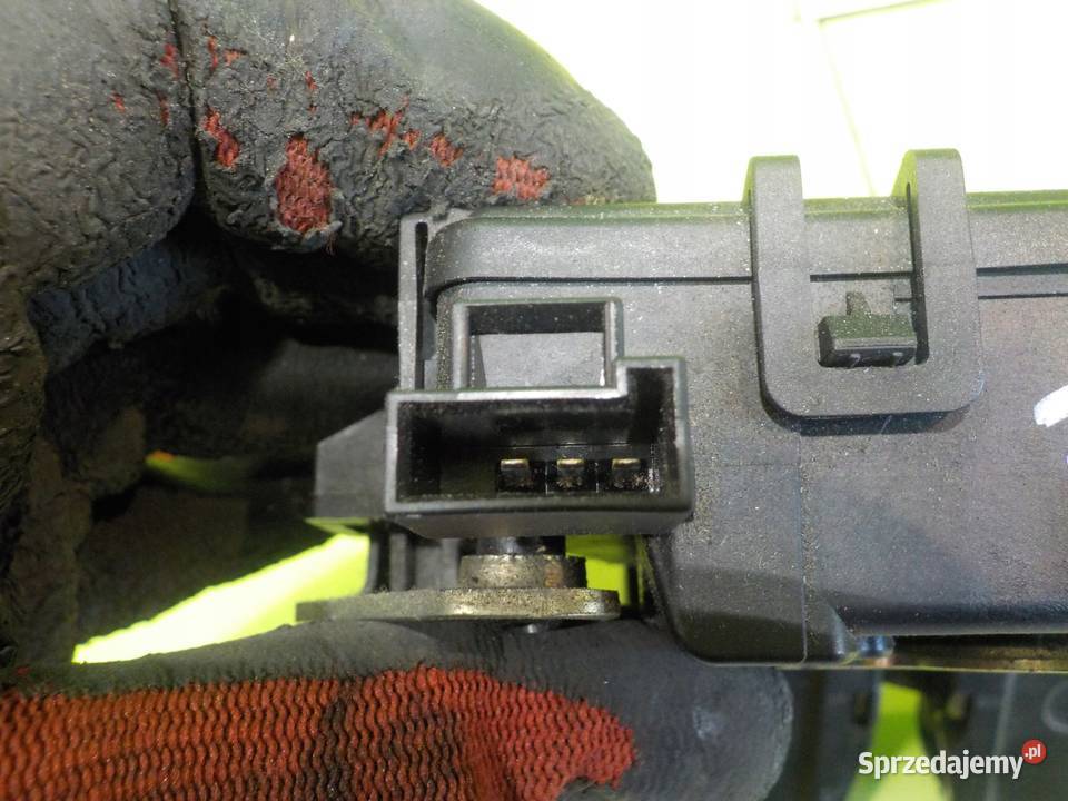 SAAB 93 93 II LIFT 08 KOMBI zamek klapy tyl osobowe