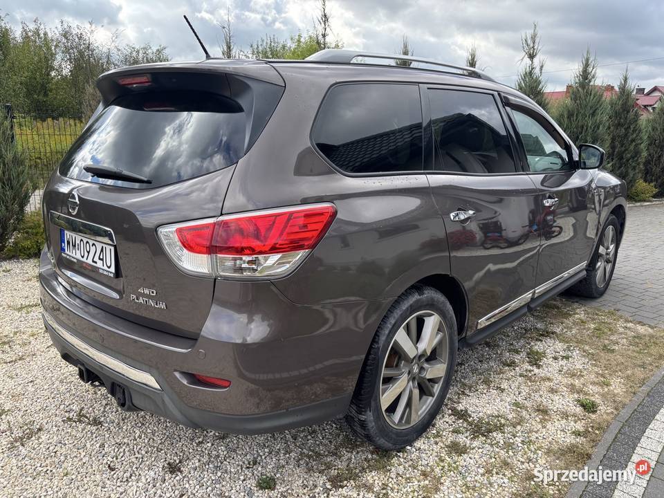 Nissan Pathfinder 2015 DVD 4x4 35 benzyna Pathfinder Sulejówek