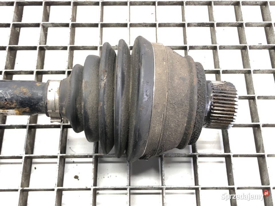 PÓŁOŚ LEWY PRZÓD AUDI A6 C7 8R0407271C 30 245 osobowe sprzedam