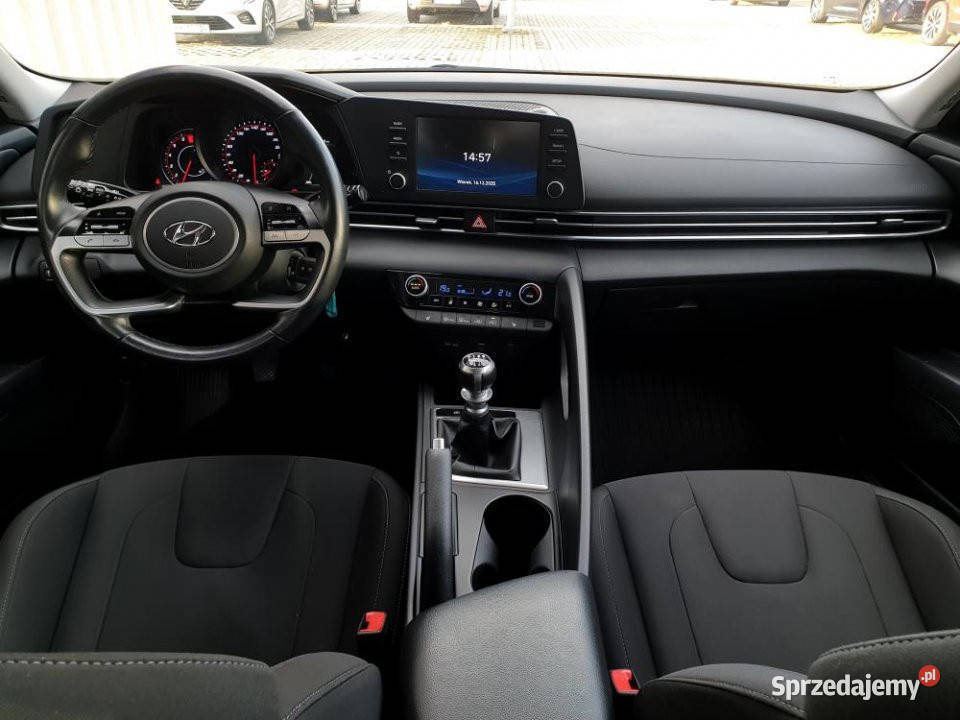 HYUNDAI Elantra 2021r Salon Fvat 23 Bezwypadkowy 1598cm3 Rzeszów sprzedam