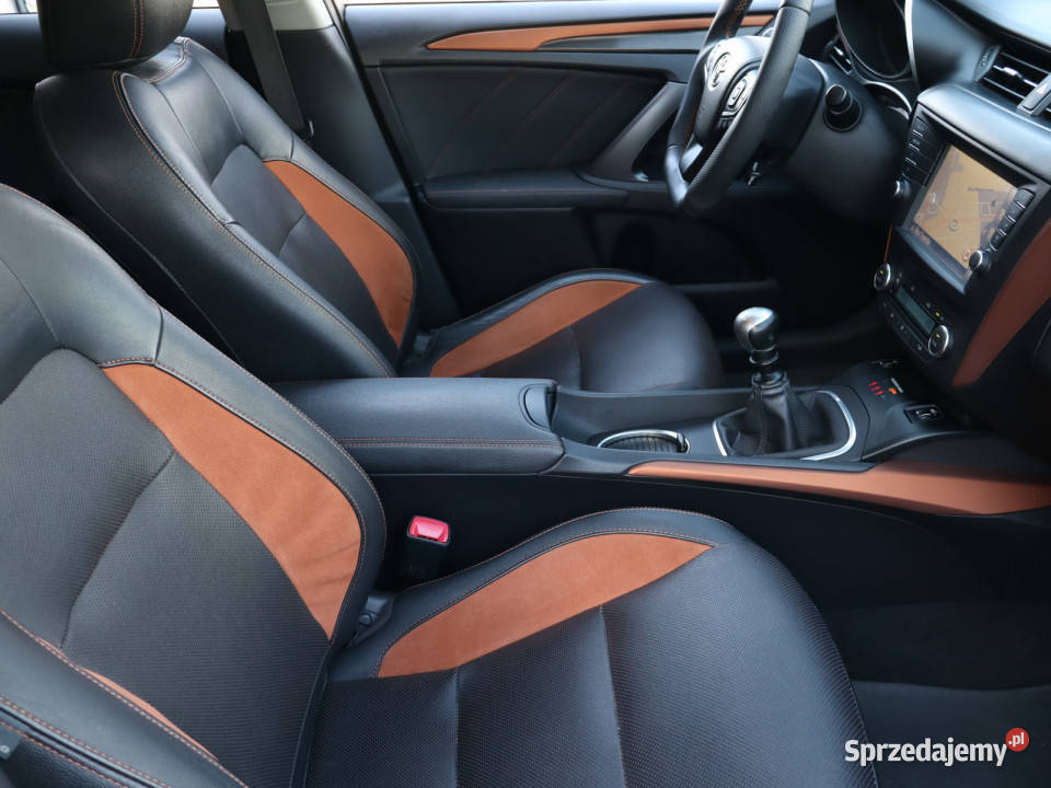 Toyota Avensis 18 Valvematic światła do jazdy dziennej Bielany Wrocławskie