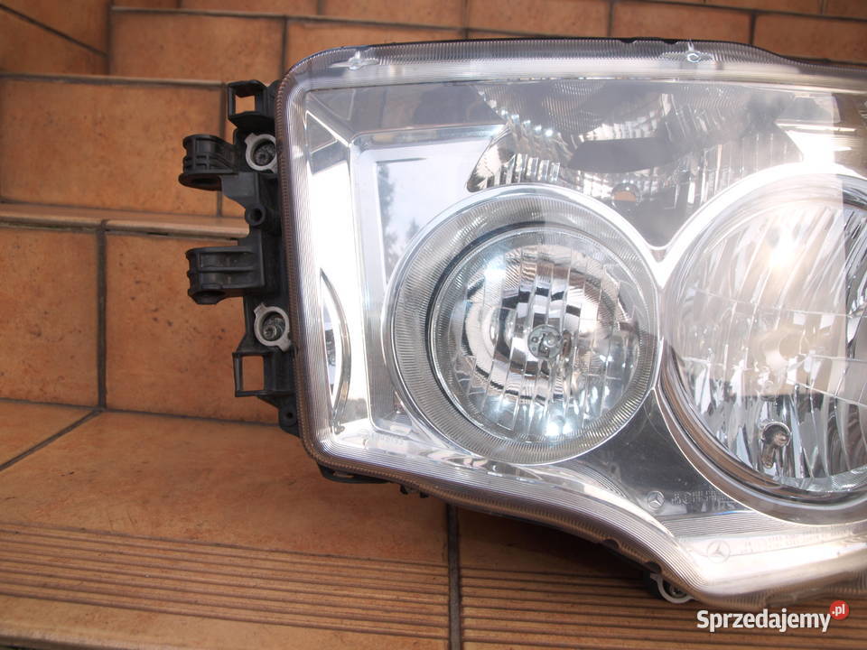 Mercedes Actros A960 W960 lampa lewa przód Kalisz
