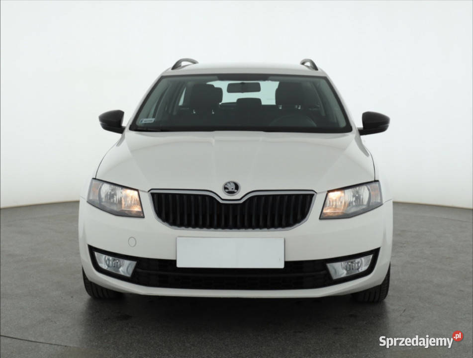Skoda Octavia 16 TDI światła przeciwmgielne