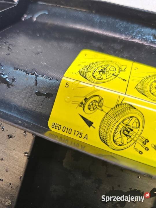 OSŁONA AKUMULATORA AUDI Q5 8R 8E0010175A Przystajń