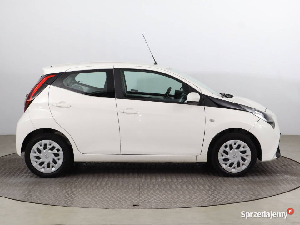 Toyota Aygo 10 VVTi poduszka powietrzna Aygo