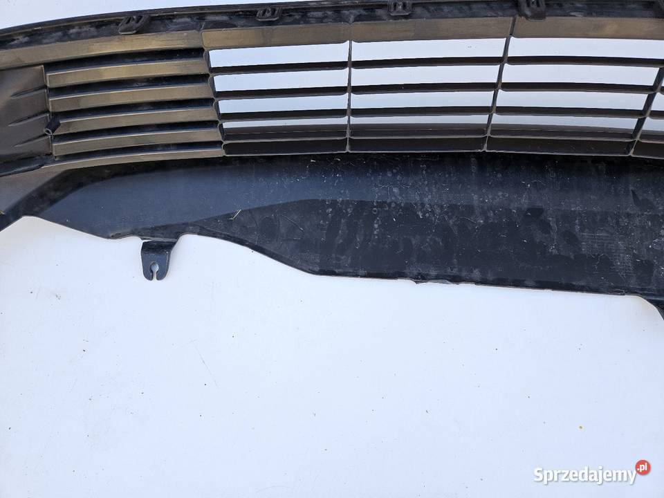 TOYOTA YARIS CROSS KRATKA SPOILER ZDERZAKA PRZÓD Międzychód
