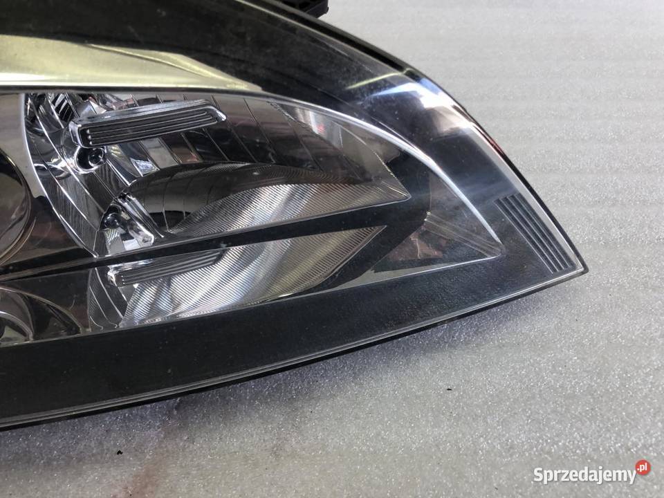 LAMPA PRAWY PRZÓD 921021H KIA CEED I LIFT ANG Lampy przeciwmgielne wielkopolskie