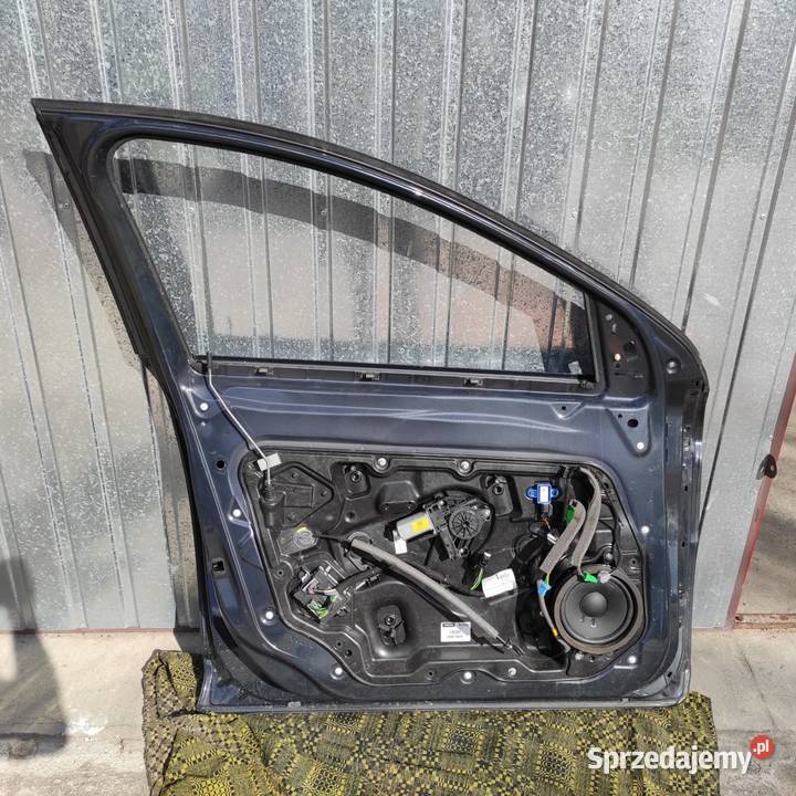Drzwi przednie lewe kierowcy Volvo XC60 20082013 części blacharskie Lubice sprzedam