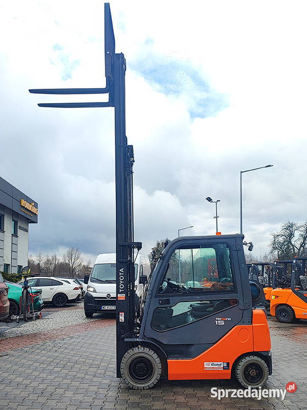 Wózek widłowy Toyota 028FGF15 15 t triplex 43 m Kęty