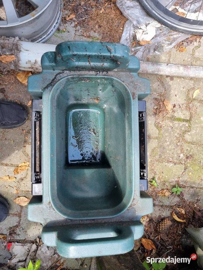 Camber Pojemnik z Kranikiem Na Napoje Zamykany Skawina