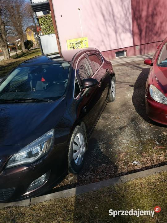 Sprzedam Opel Astra J 14 Turbo benzyna gaz małopolskie Miechów