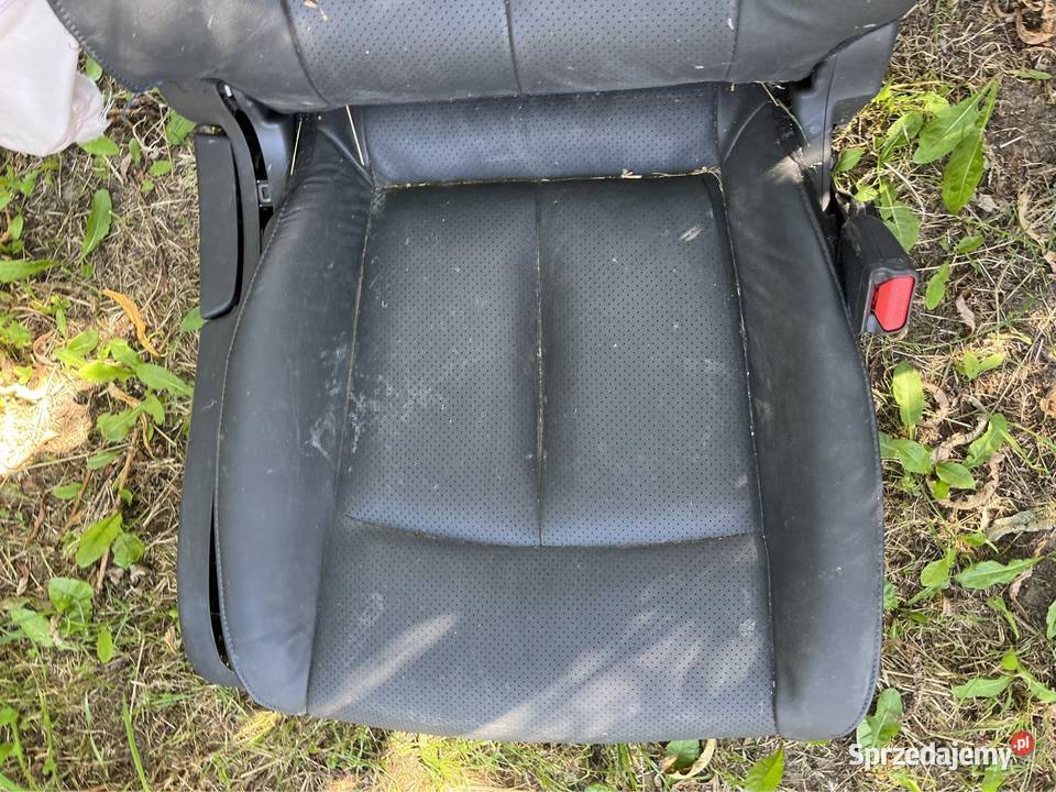 Fotel Nissan leaf kanapa skóra tekna siedzisko osobowe Poznań
