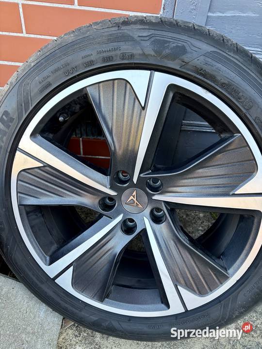 CUPRA Formentor felgi z oponami