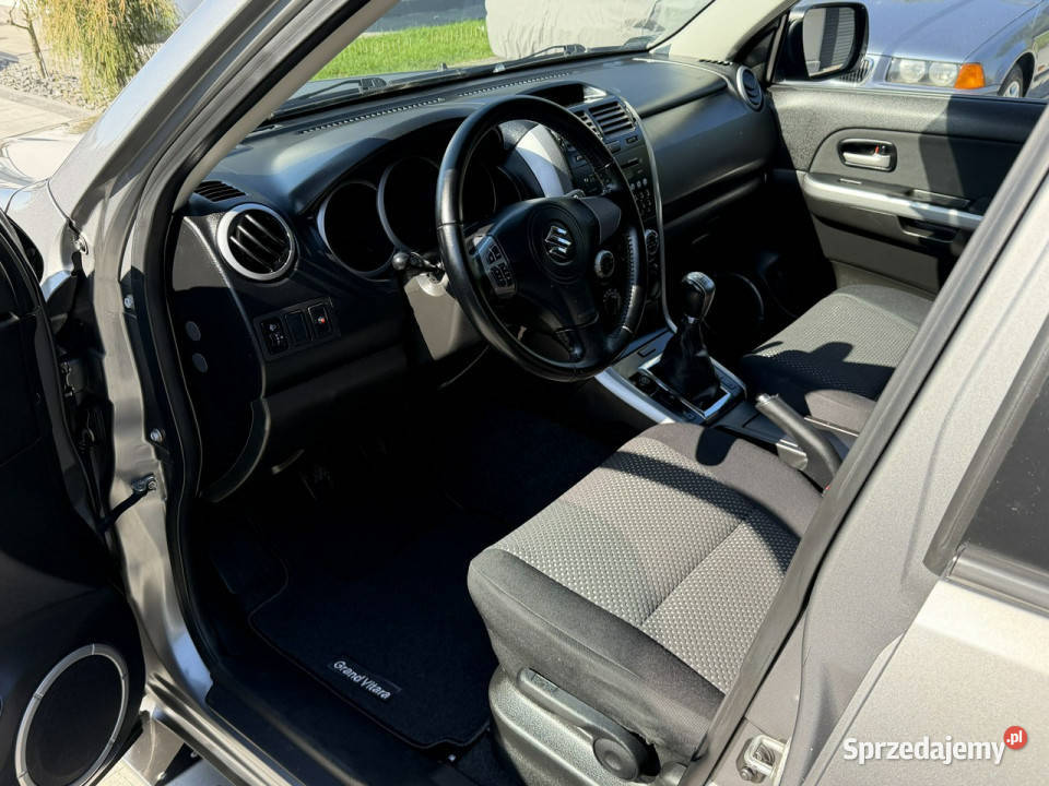 Suzuki Grand Vitara 20 16V LPG Salon Stan Chechło