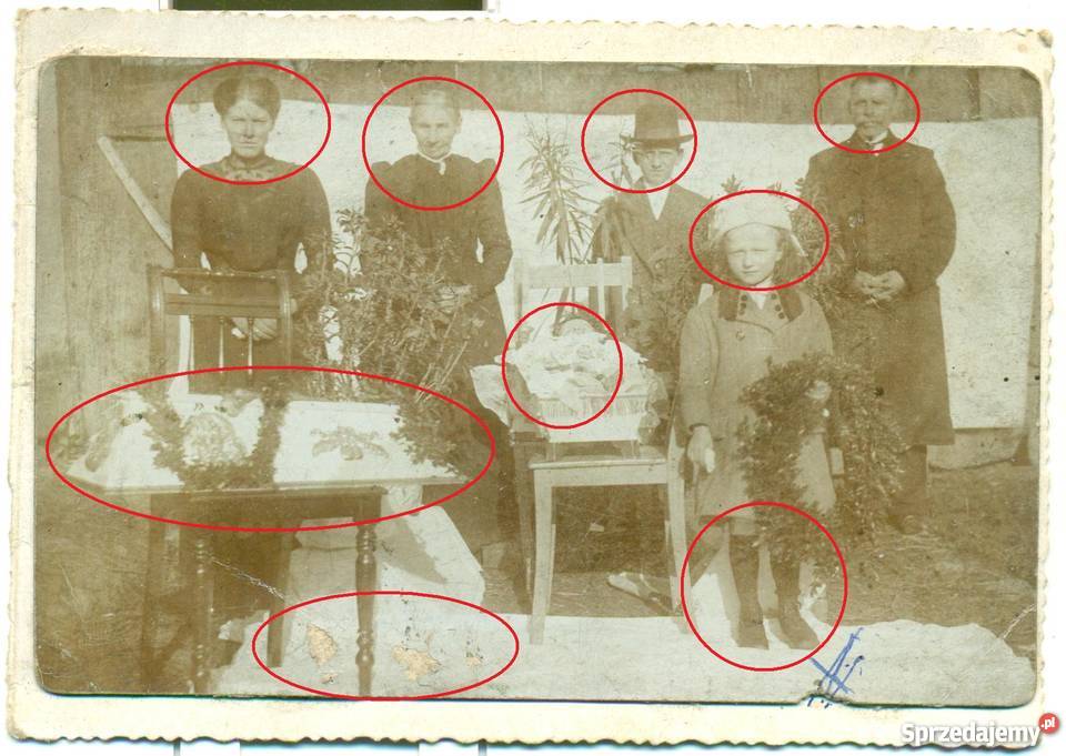 Stare zdjęcie pogrzeb dziecka niemowlaka trumna Ostrów Wielkopolski