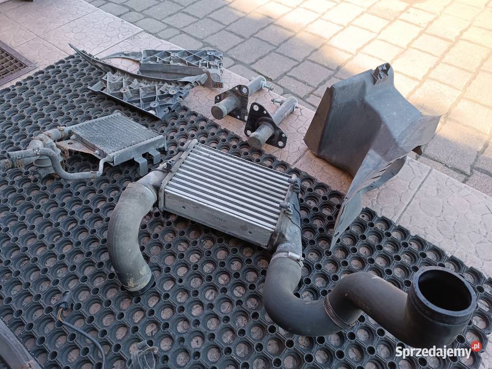 Audi A4 B5 fl Lift 9901 pas przedni wzmocnienie Motoryzacja Częstochowa