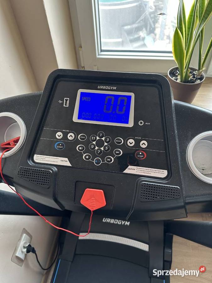 Bieżnia urbogym V520 nowa małopolskie Izdebnik