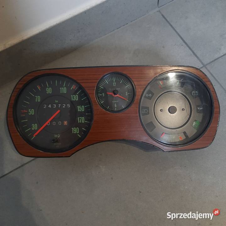 Licznik Volkswagen Passat B1 z zegarkiem Luborzyca
