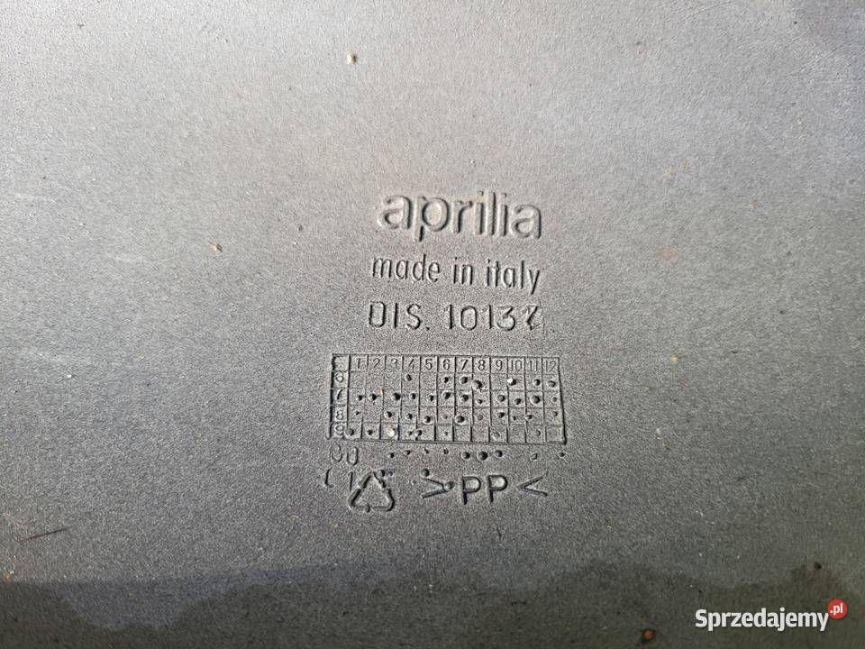 APRILIA SR bok boczek zadupek oslona swiatla tyl Piła