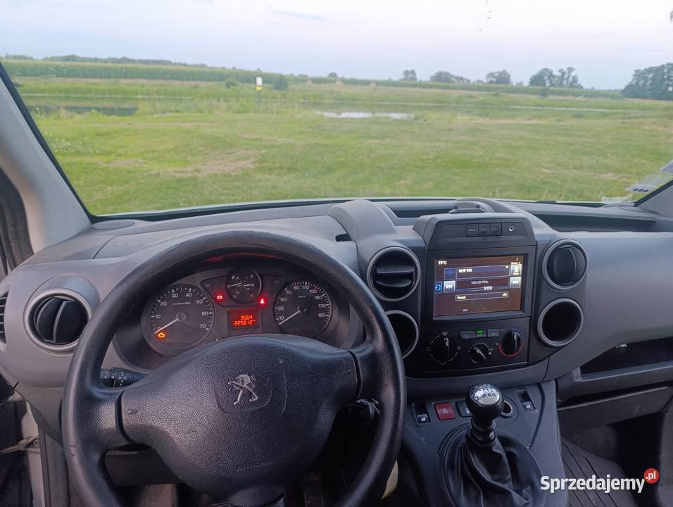Peugeot partner 2018r 120KM mazowieckie