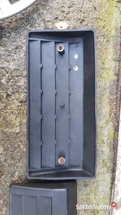 Osłony wlotów powietrza fiat 126p Sport osobowe Lublin