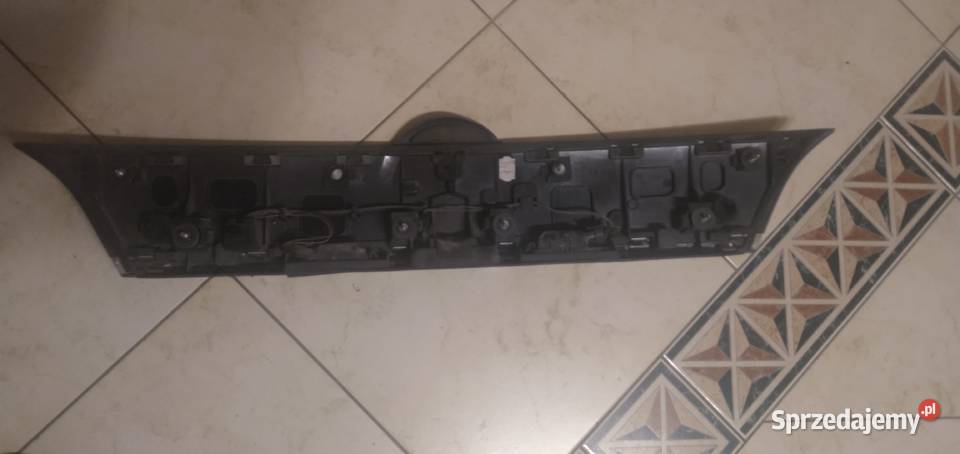 Atrapa tylnej klapy bagażnika Meriva b Meriva Krotoszyn sprzedam