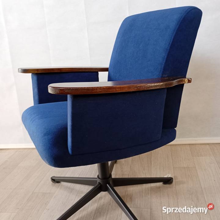 Fotel obrotowy z PRL KOS renowacji Meble Meble Puszczykowo sprzedam