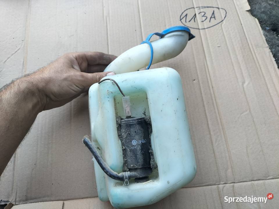 Pompka spryskiwaczy ZBIORNICZEK PŁYNU 8A0955453 Kamień-Kolonia