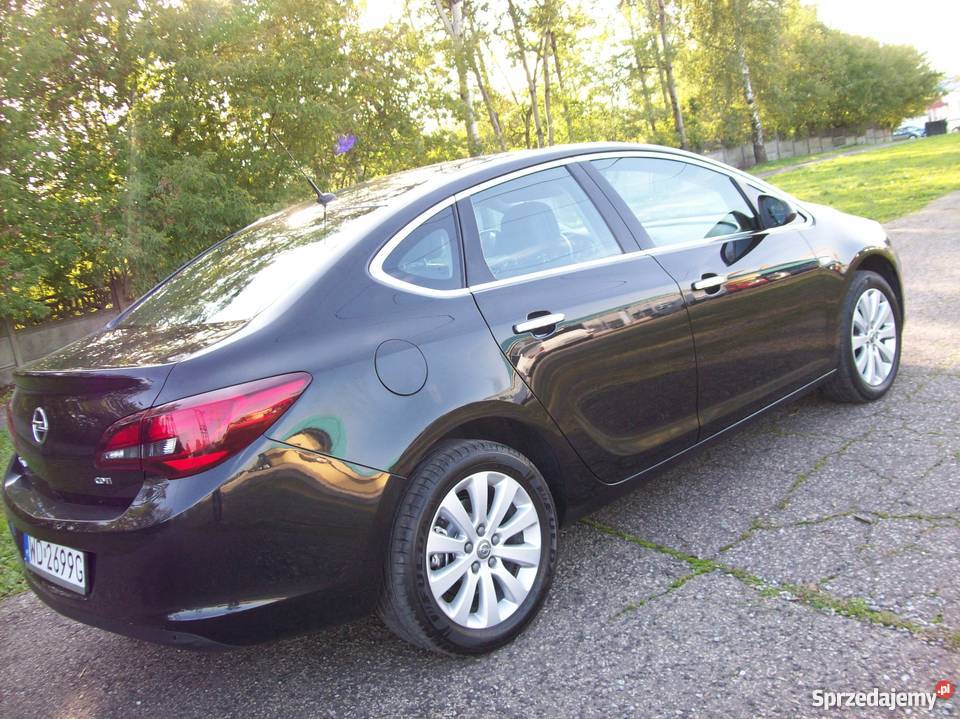 Opel Astra IV Sedan COSMO autoalarm Kroczyce